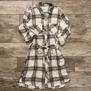 BeachLunchLounge Black & White Plaid Button-Down Dress